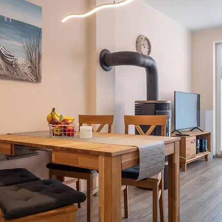 Daire Strandstrasse 16 - 1